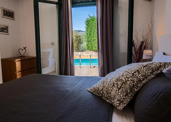 Zaki Villas